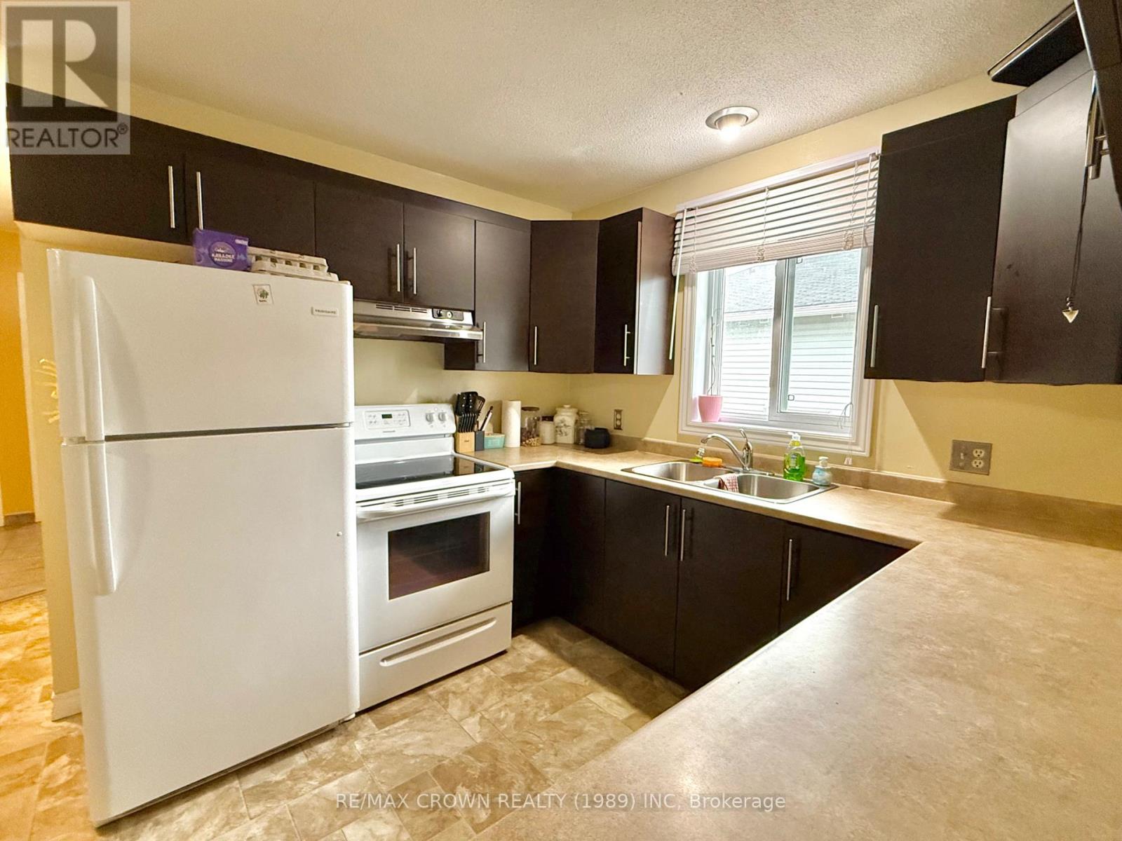 420 BRISSON BOULEVARD - 19