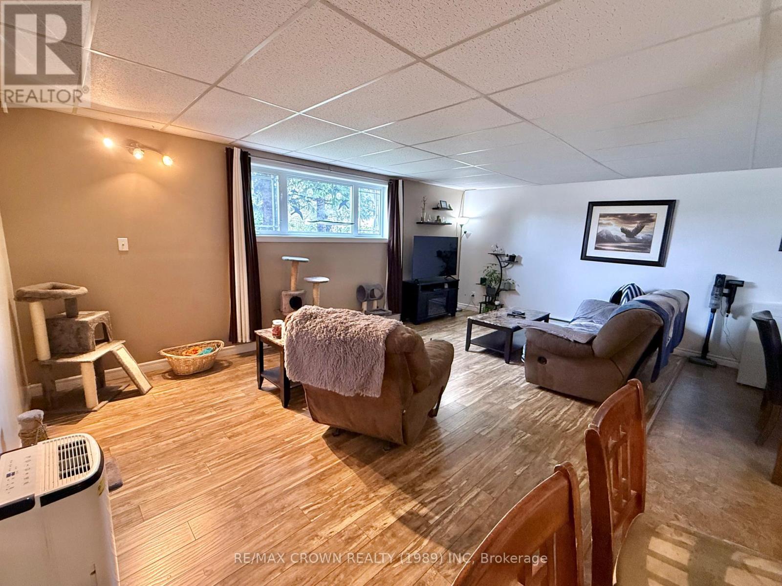 420 BRISSON BOULEVARD - 32
