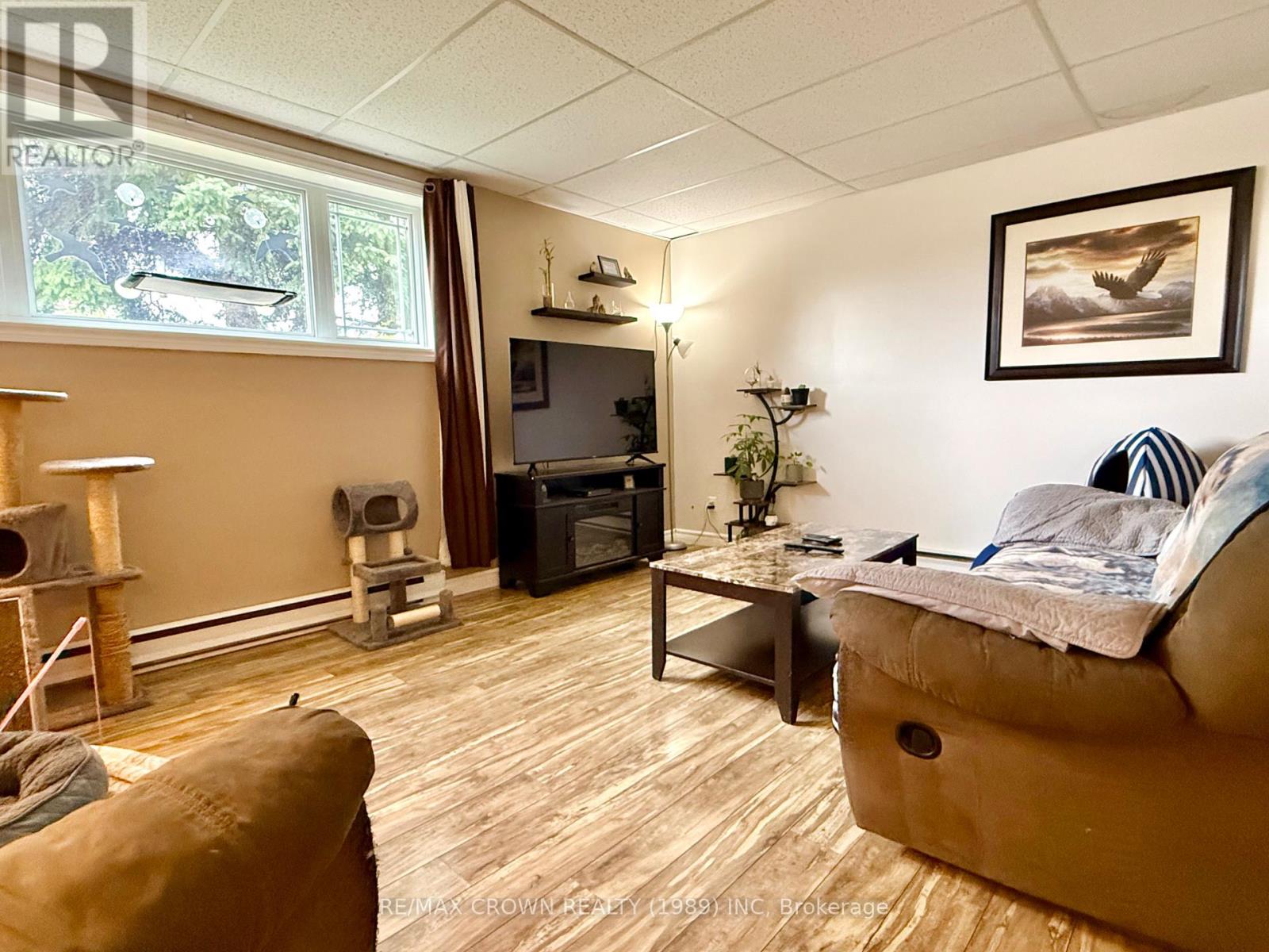 420 BRISSON BOULEVARD - 33