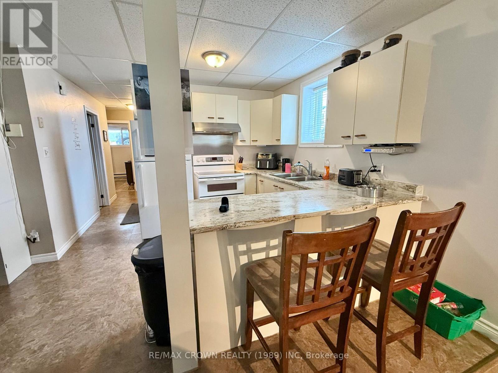 420 BRISSON BOULEVARD - Image 34