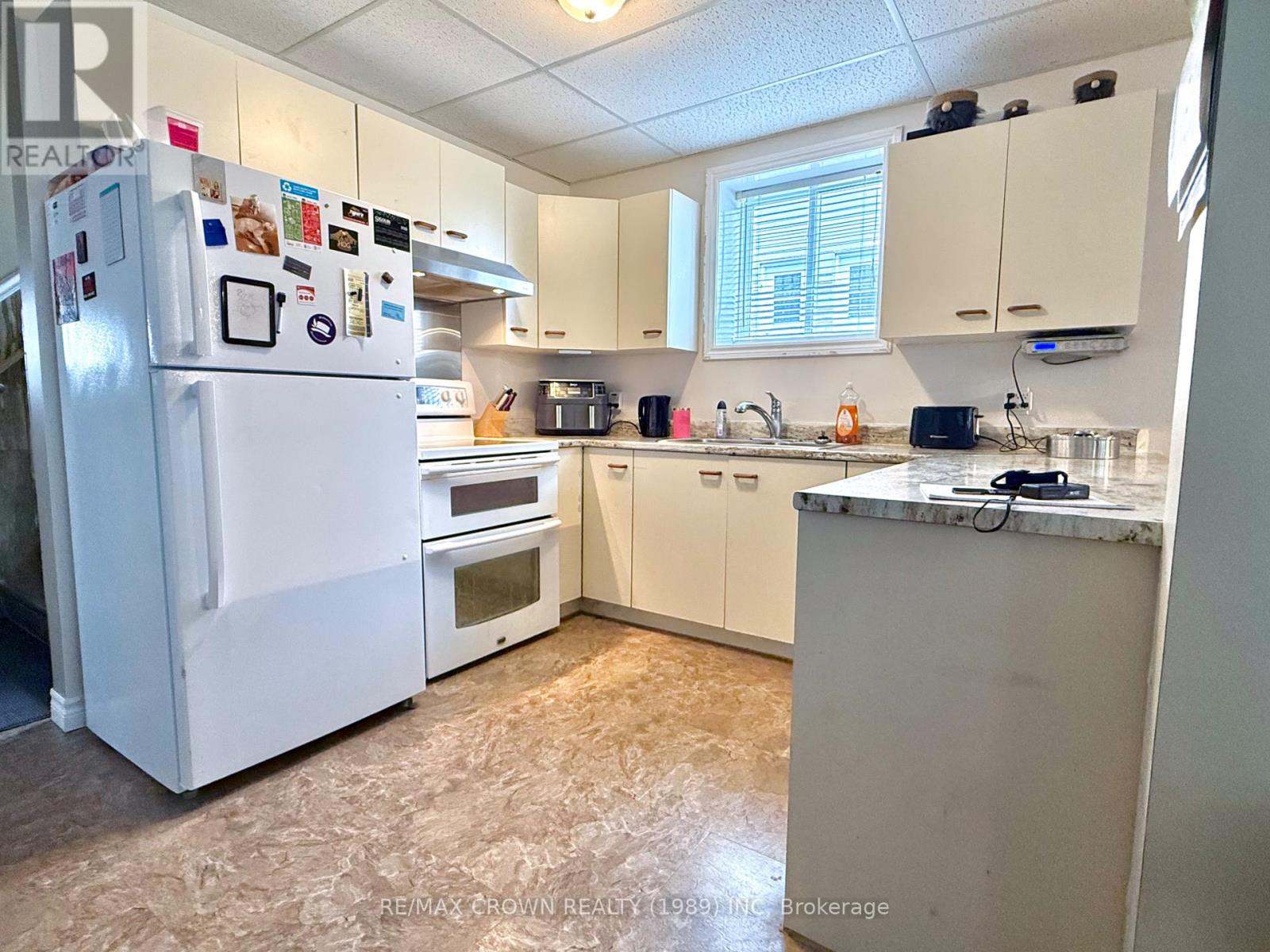 420 BRISSON BOULEVARD - Image 35
