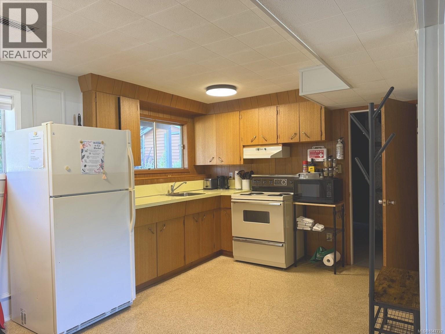 631 Warden Cds, Campbell River