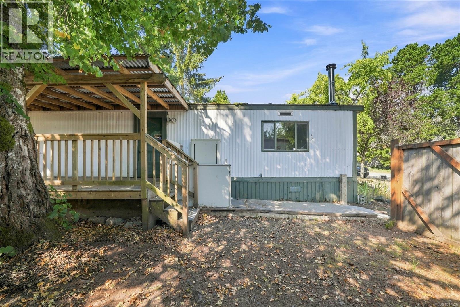 #2 161 Horne Lake Rd - 27