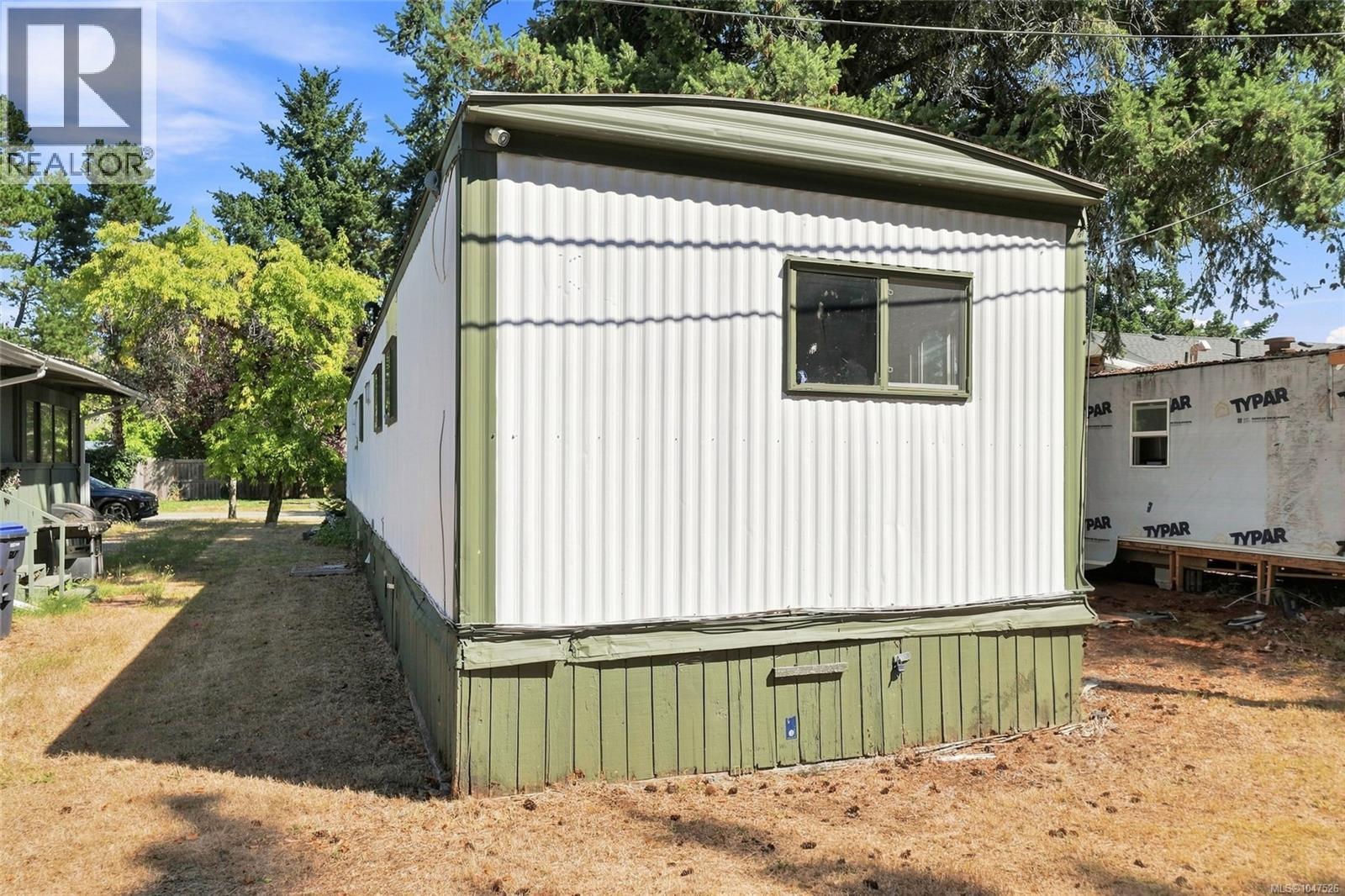 #2 161 Horne Lake Rd - Image 31
