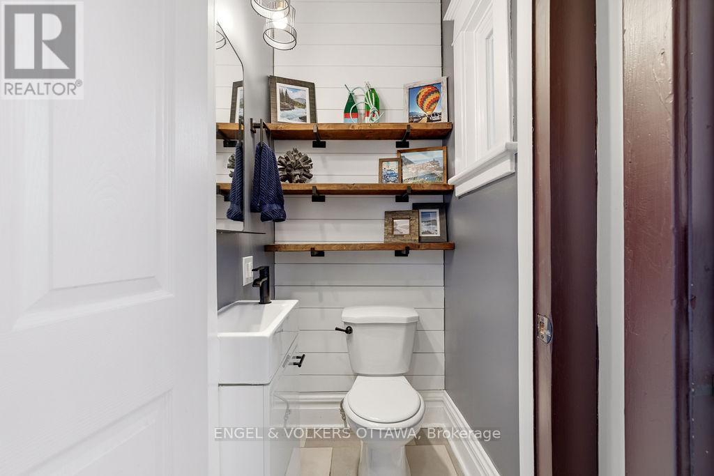 475 KENT STREET - Image 22