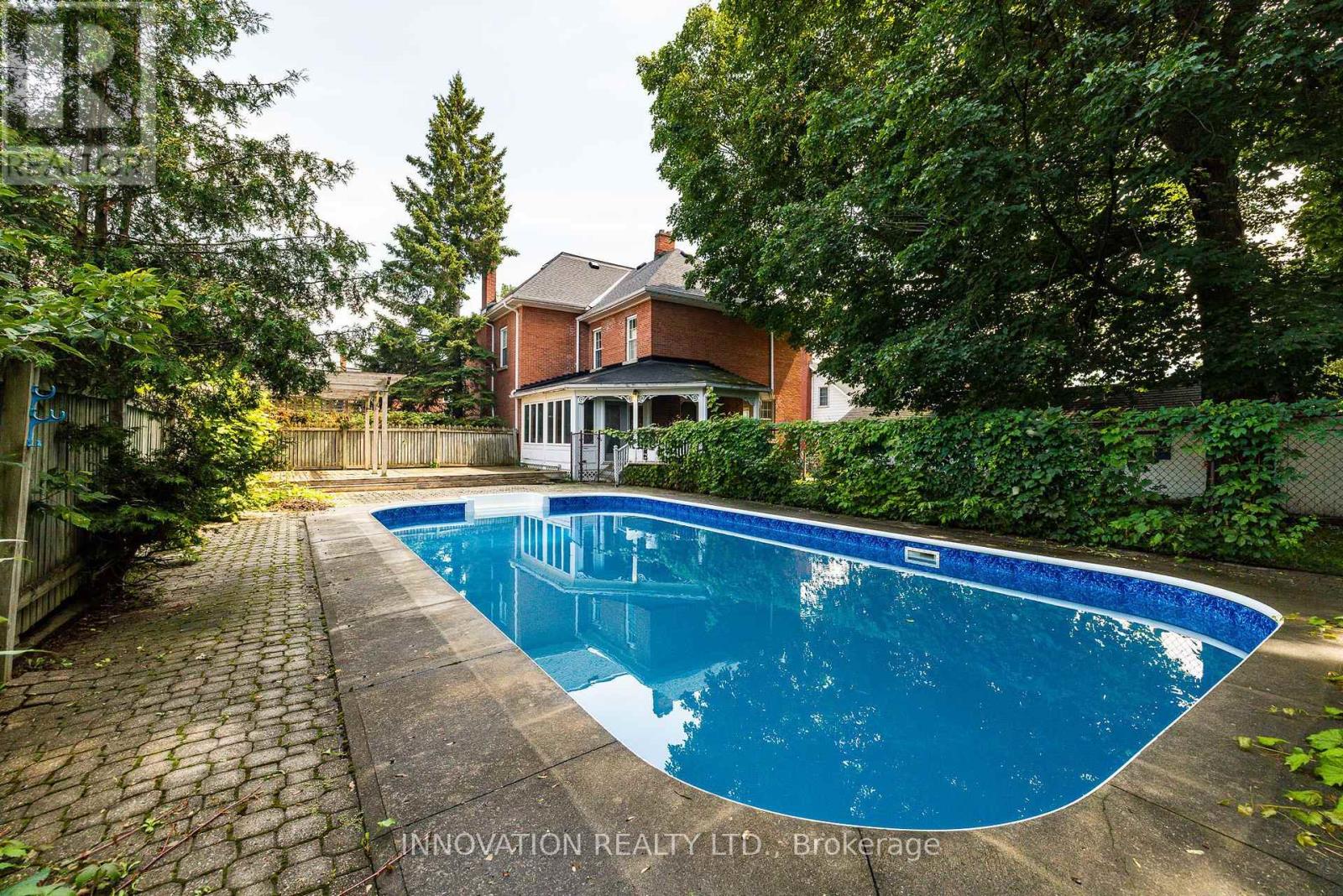 262 BELL STREET - Image 29