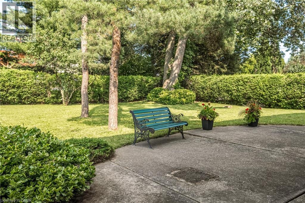 14 WOODSIDE Drive - Image 37
