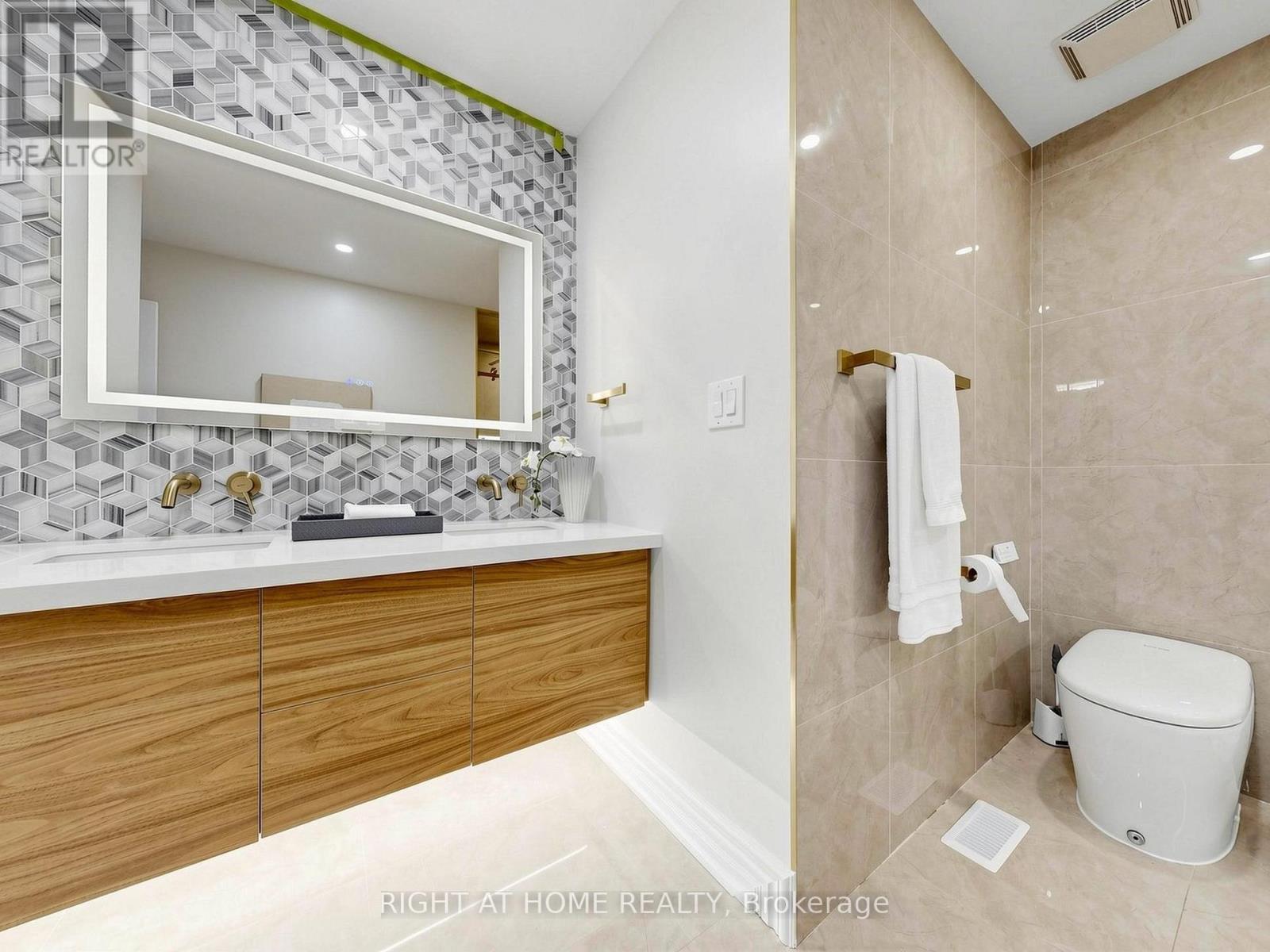 89 GREENWOOD ROAD - Image 31