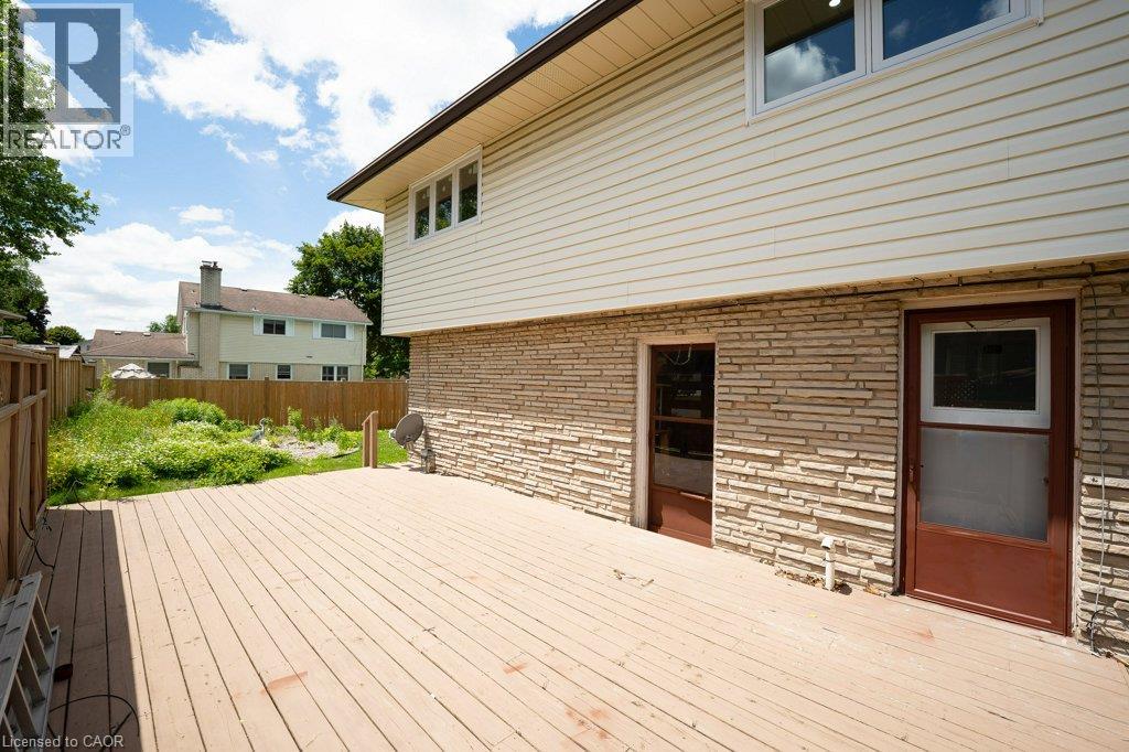 21 HALLIWELL Drive - Image 31