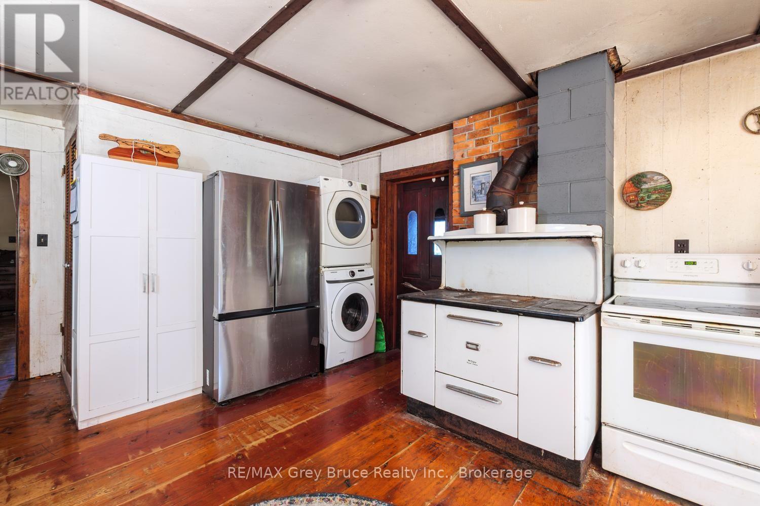 501306 GREY 1 ROAD - 9