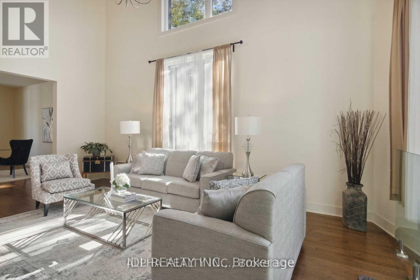 1436 HAIG BOULEVARD - 11
