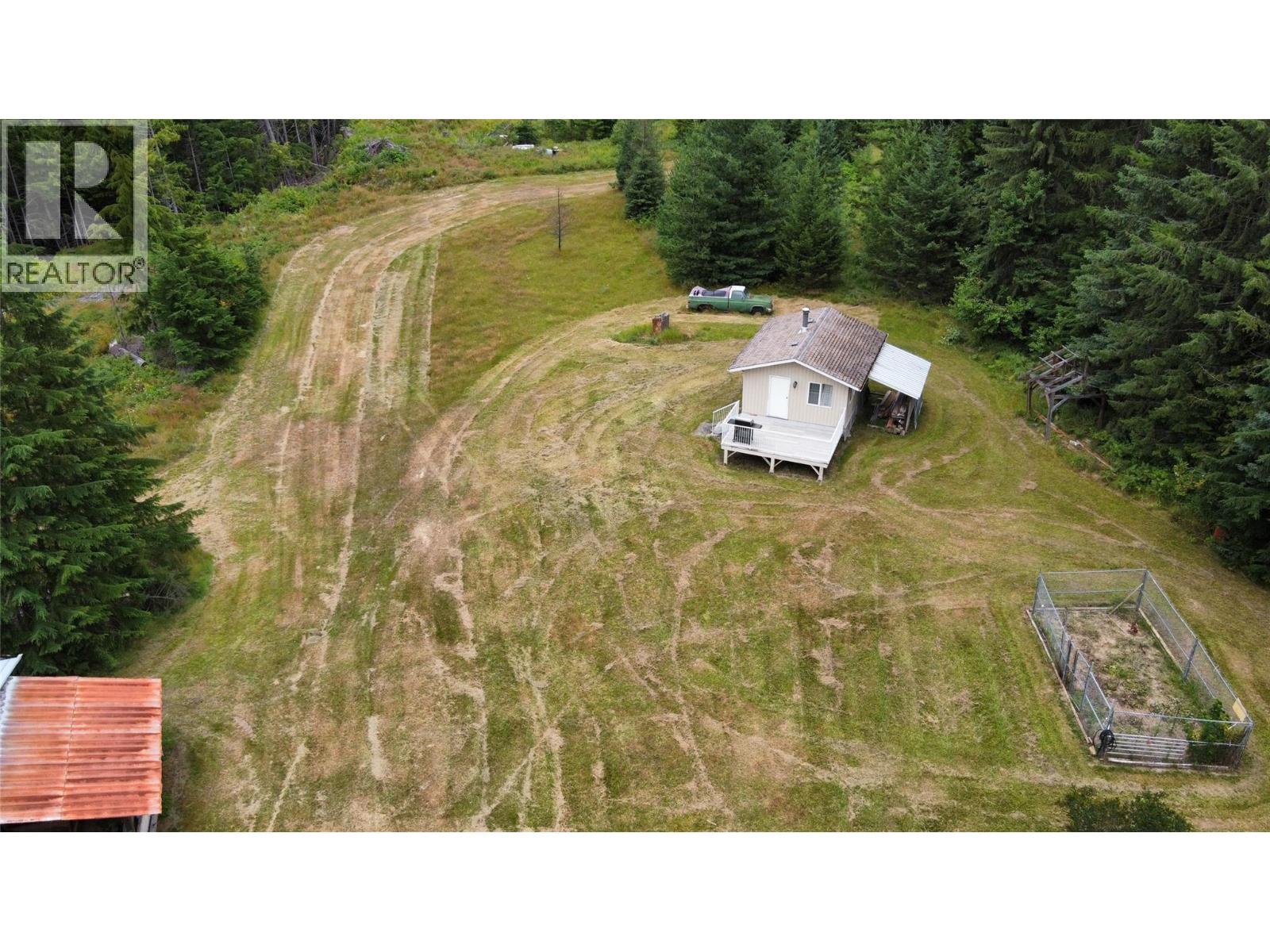 145 MOSTYN Road - Image 21