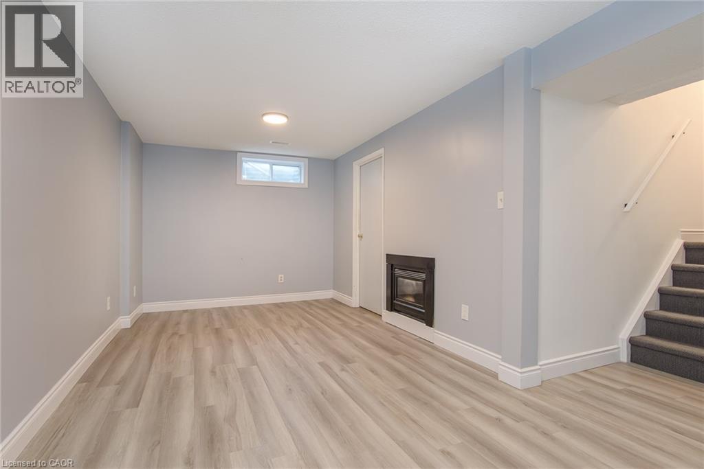 #13 125 SEKURA Crescent - 37