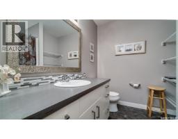 1024 Hochelaga Street W, Moose Jaw, SK S6H2H9 Photo 35