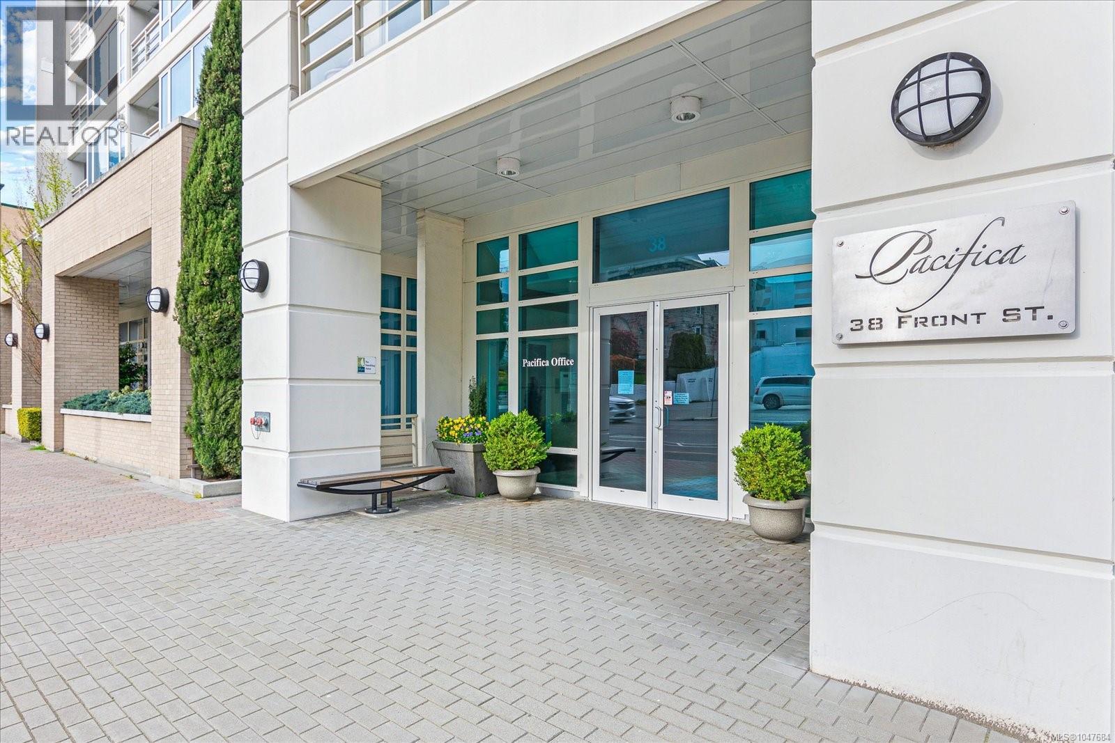 TH24 38 Front St, Nanaimo