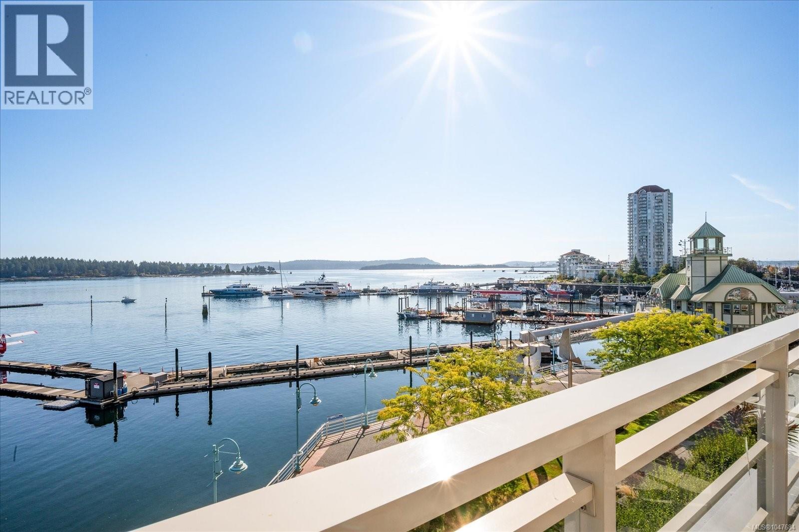 TH24 38 Front St, Nanaimo