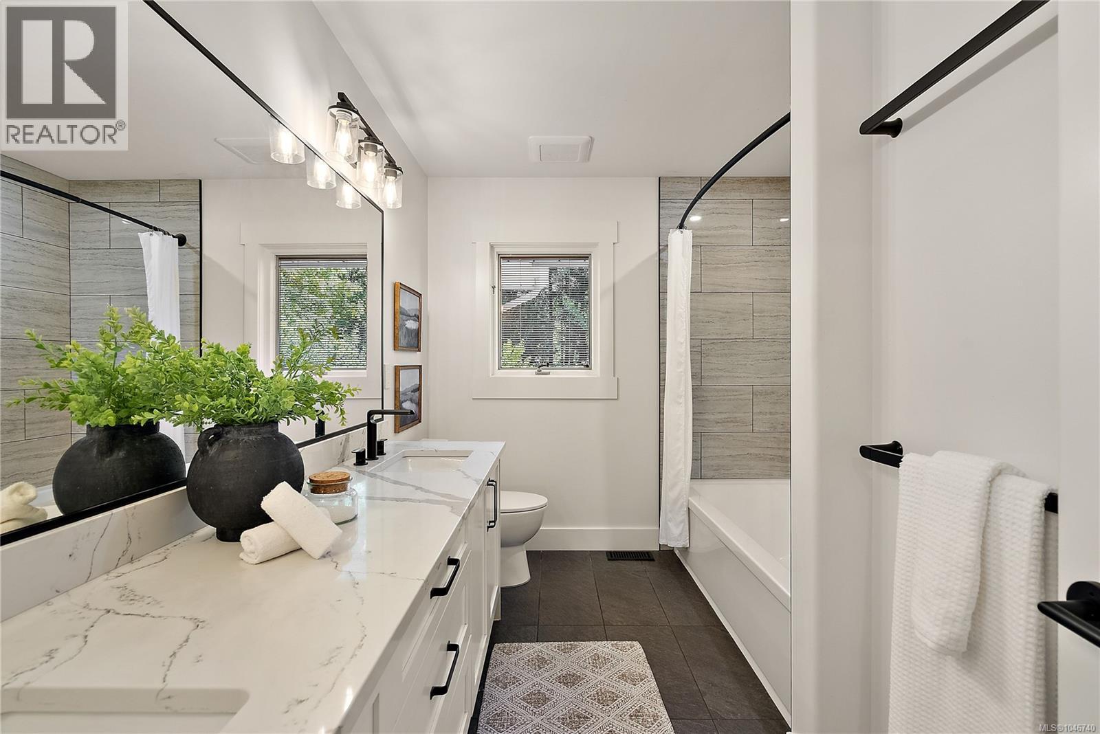 657 Cromarty Ave - 28