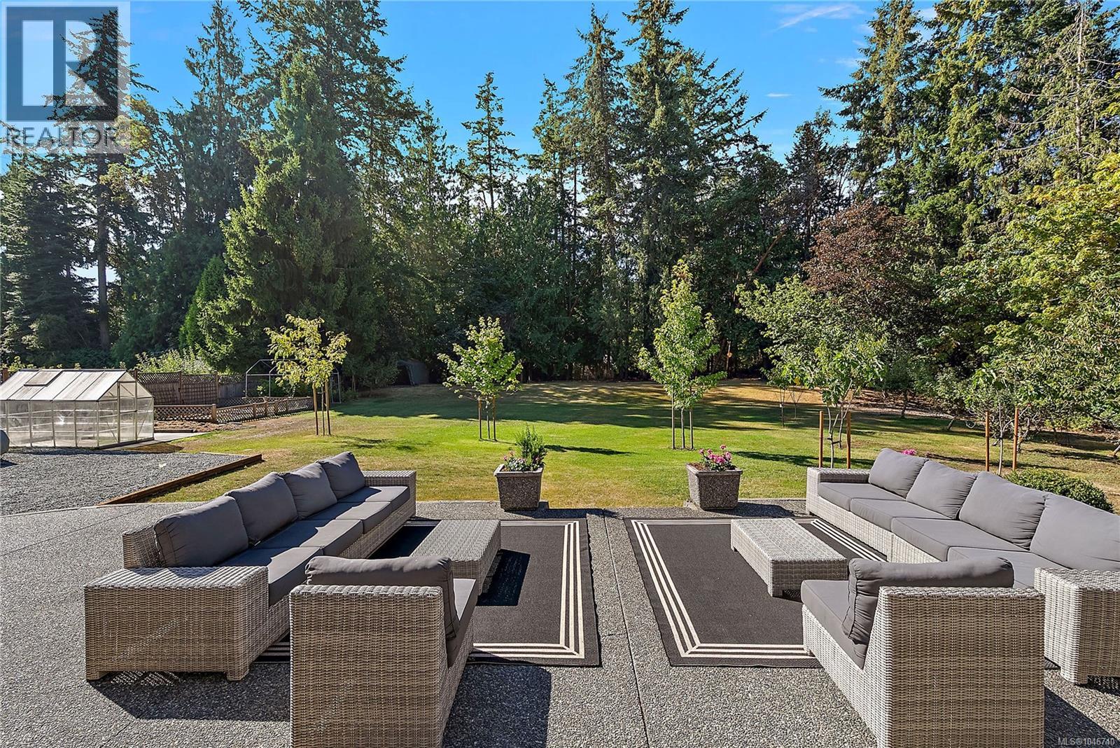 657 Cromarty Ave - 52
