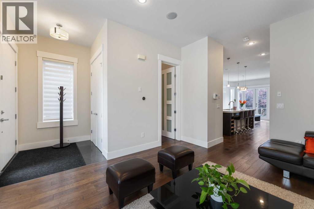 2020 37 Street SW - Image 12
