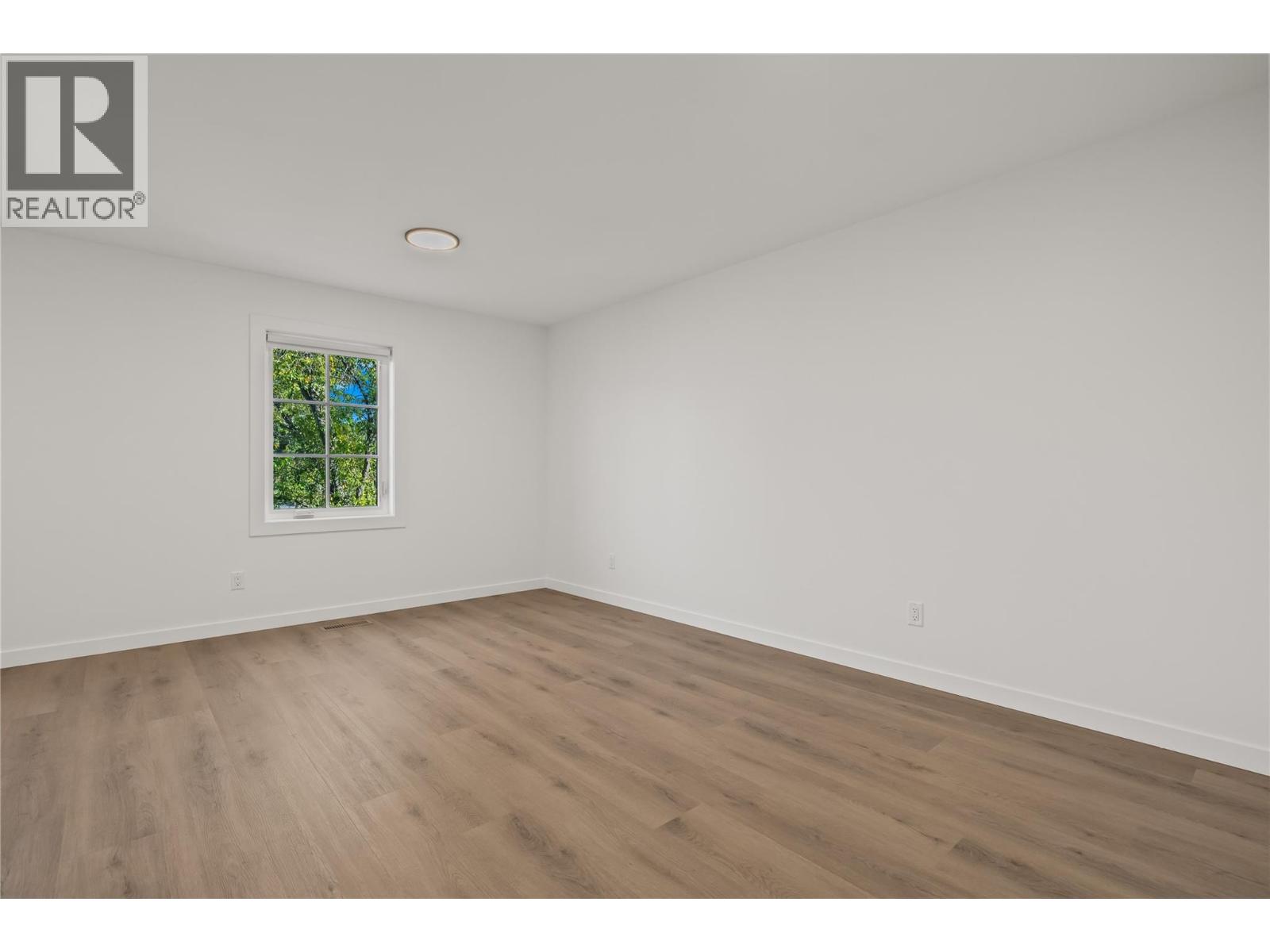 #1 2957 Conlin Court - 27