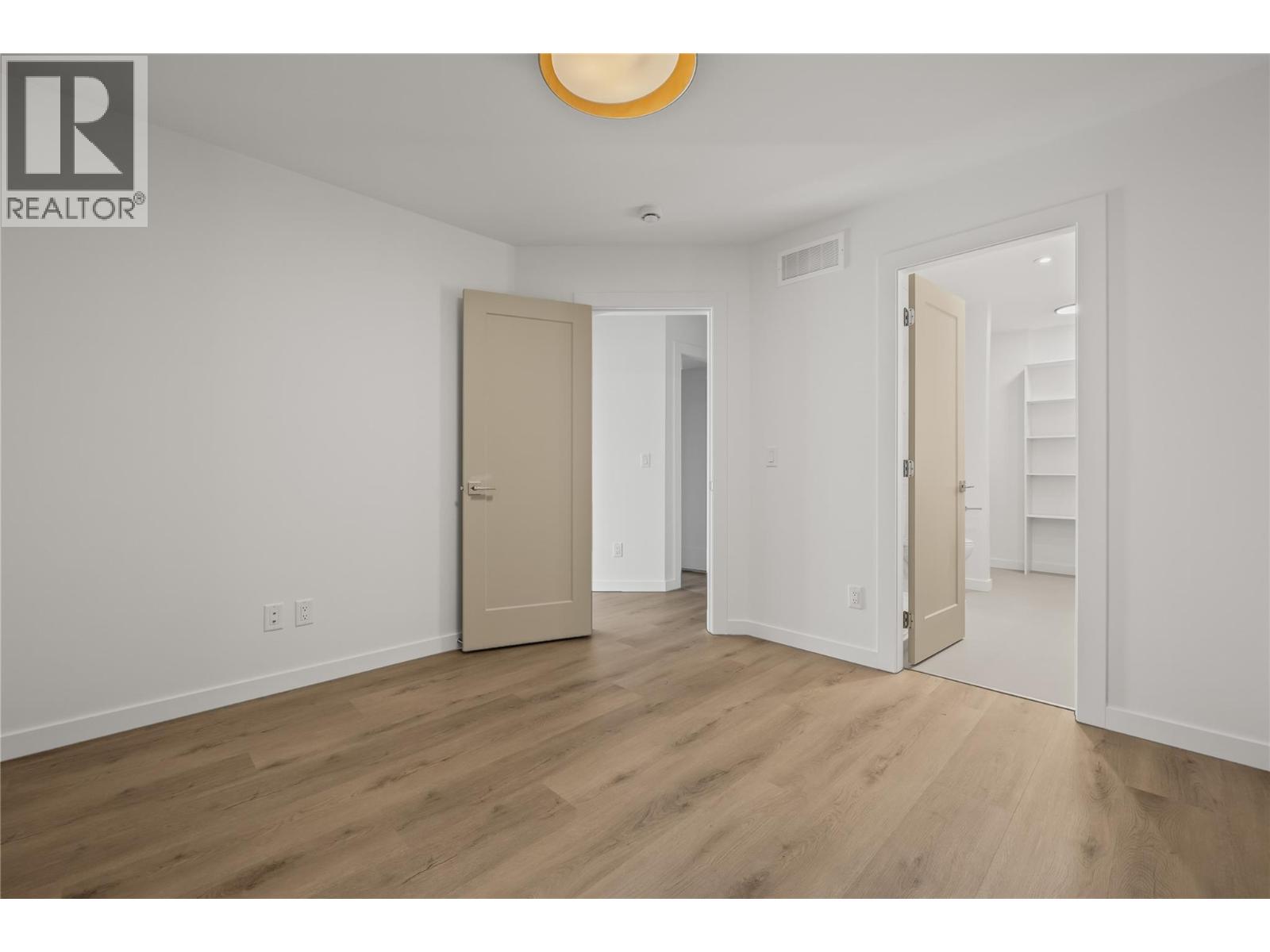 #1 2957 Conlin Court - 38