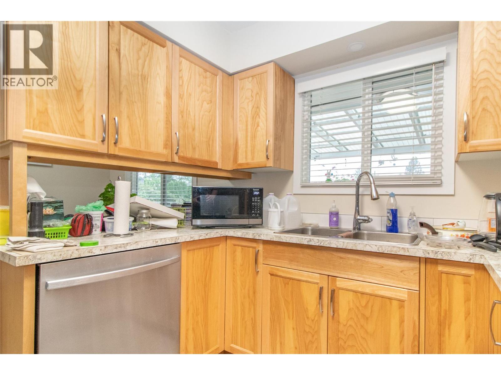 350 Rutland Road S, Kelowna