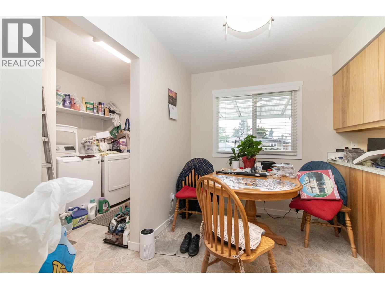 350 Rutland Road S - 10