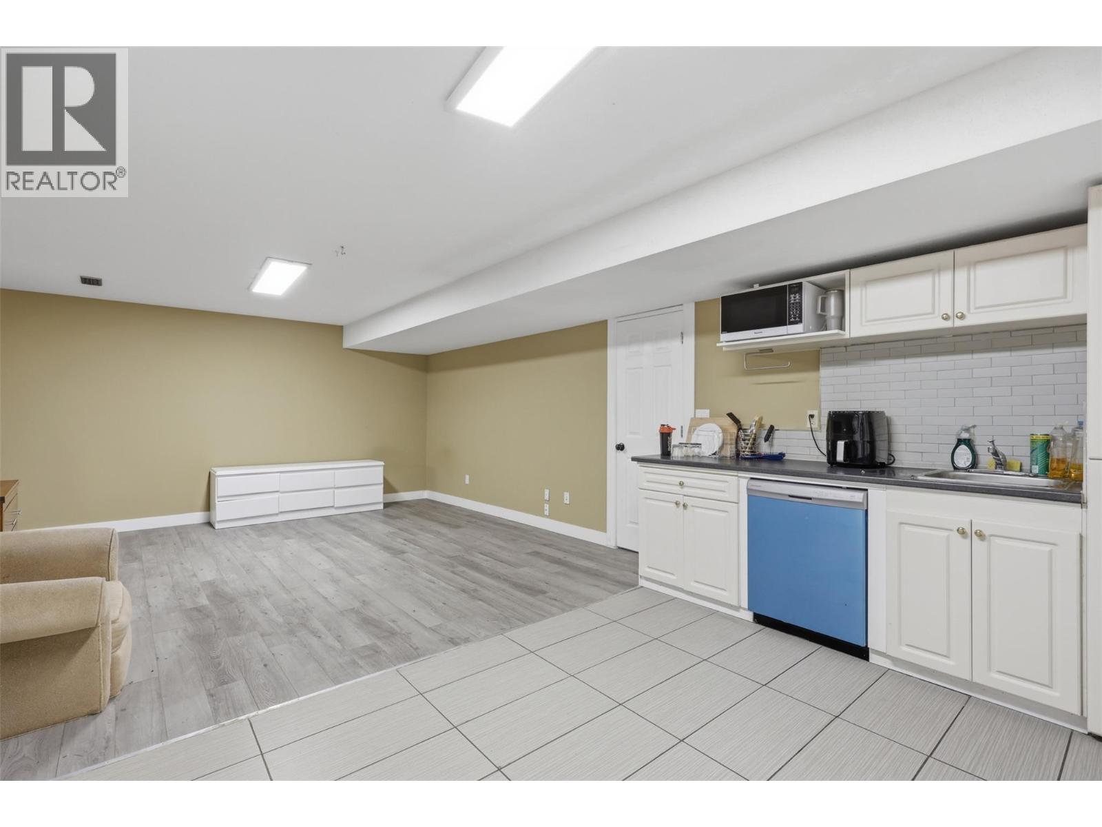 444 Azure Place - 55