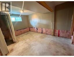 5315 Tamarack Crescent, Fort Nelson, BC V0C1R0 Photo 12