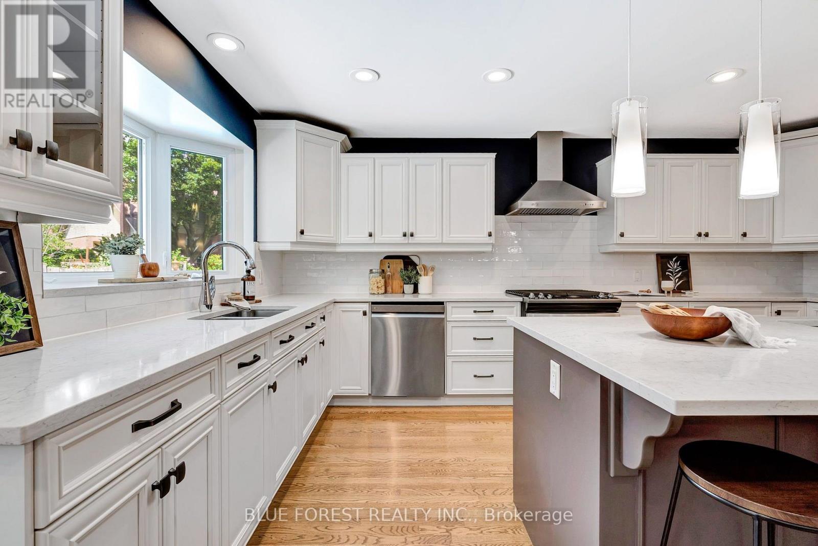935 COUNTRY CLUB PLACE - Image 5