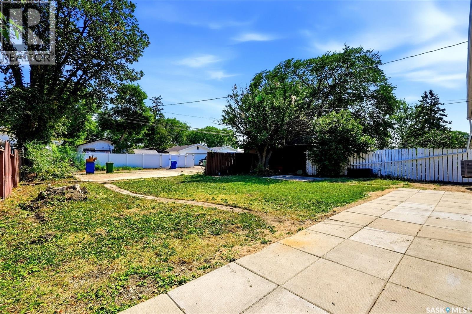 137 Garnet STREET - Image 27