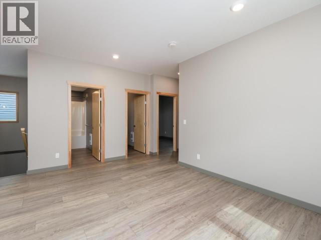 6 HOPE STREET - 21