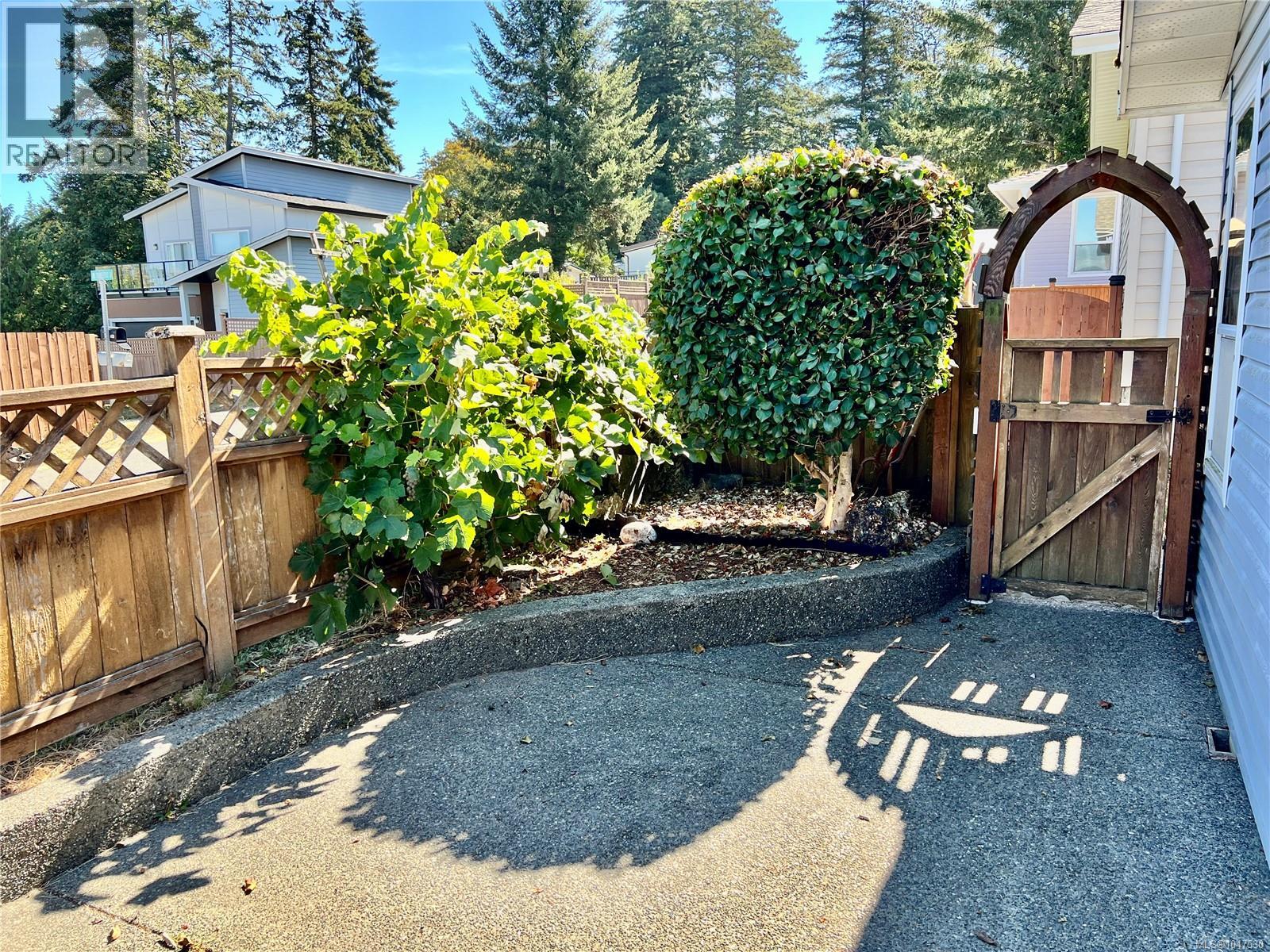 82 Wolf Lane, View Royal