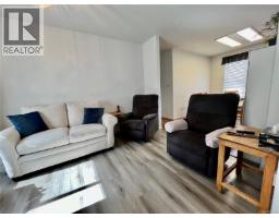82 Wolf Lane, View Royal, BC V9A7M2 Photo 16
