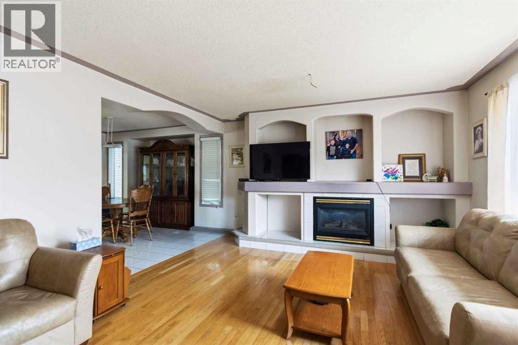 25 Crescent Heights, Fort McMurray