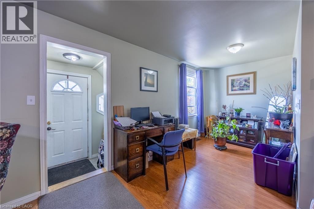 446 EAST Street - Image 5