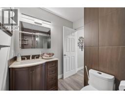 Living room - 3197 Shuswap Road, Kamloops, BC V2H1T1 Photo 17