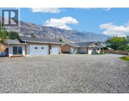 Kitchen - 3197 Shuswap Road, Kamloops, BC V2H1T1 Photo 7