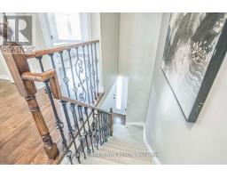 172 Kirkland Place, Whitby, ON L1P1X2 Photo 9