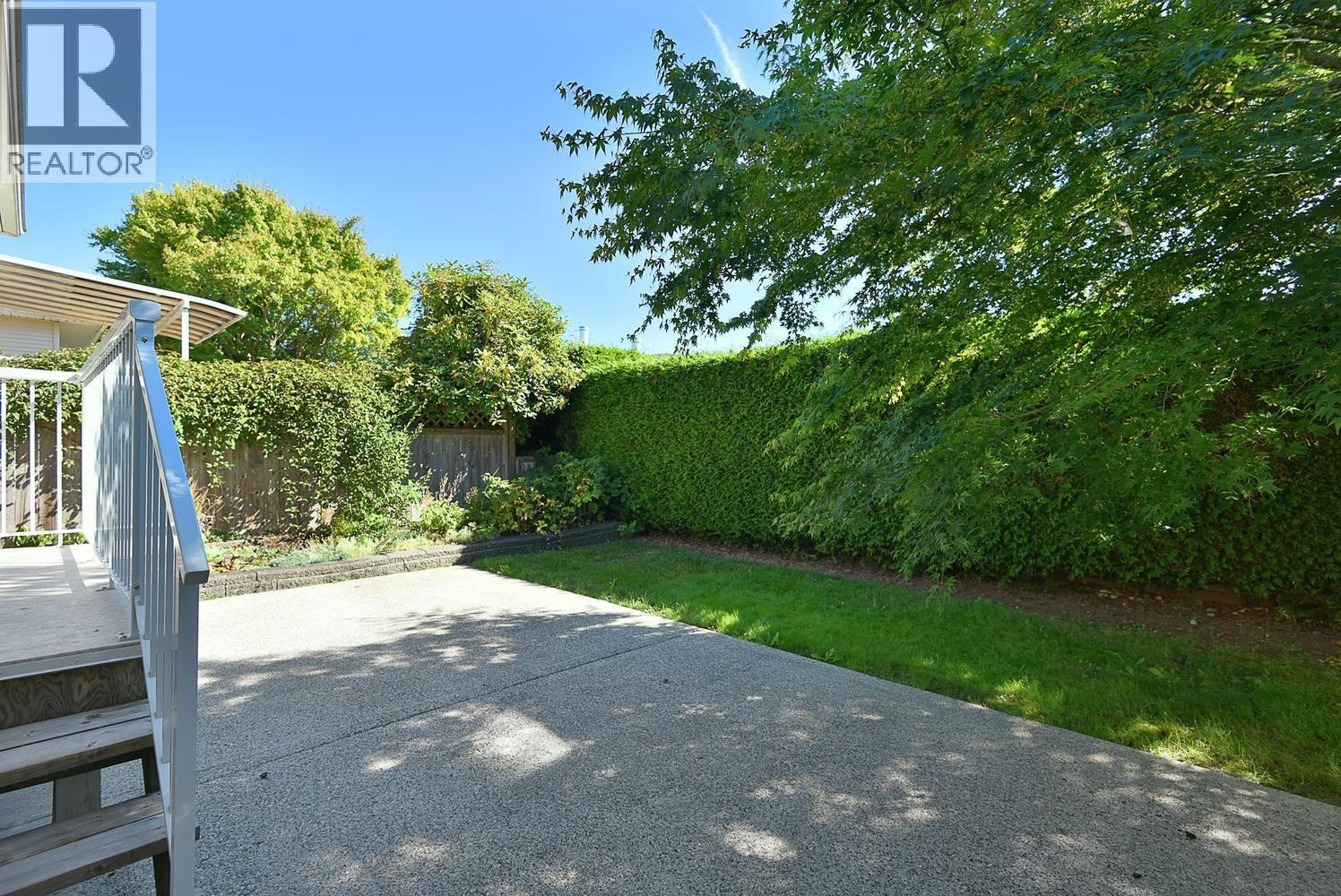 15 820 KIWANIS WAY, Gibsons