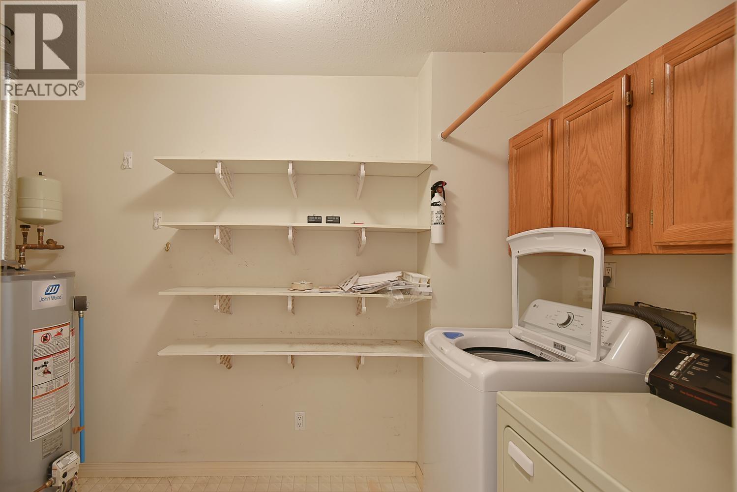 15 820 KIWANIS WAY, Gibsons