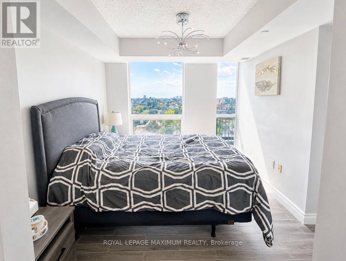 #814 800 LAWRENCE AVENUE W - 10