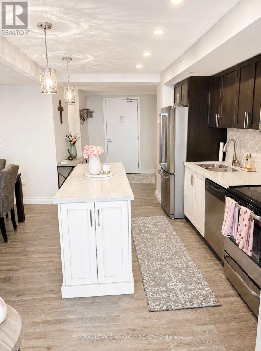 #814 800 LAWRENCE AVENUE W - 5
