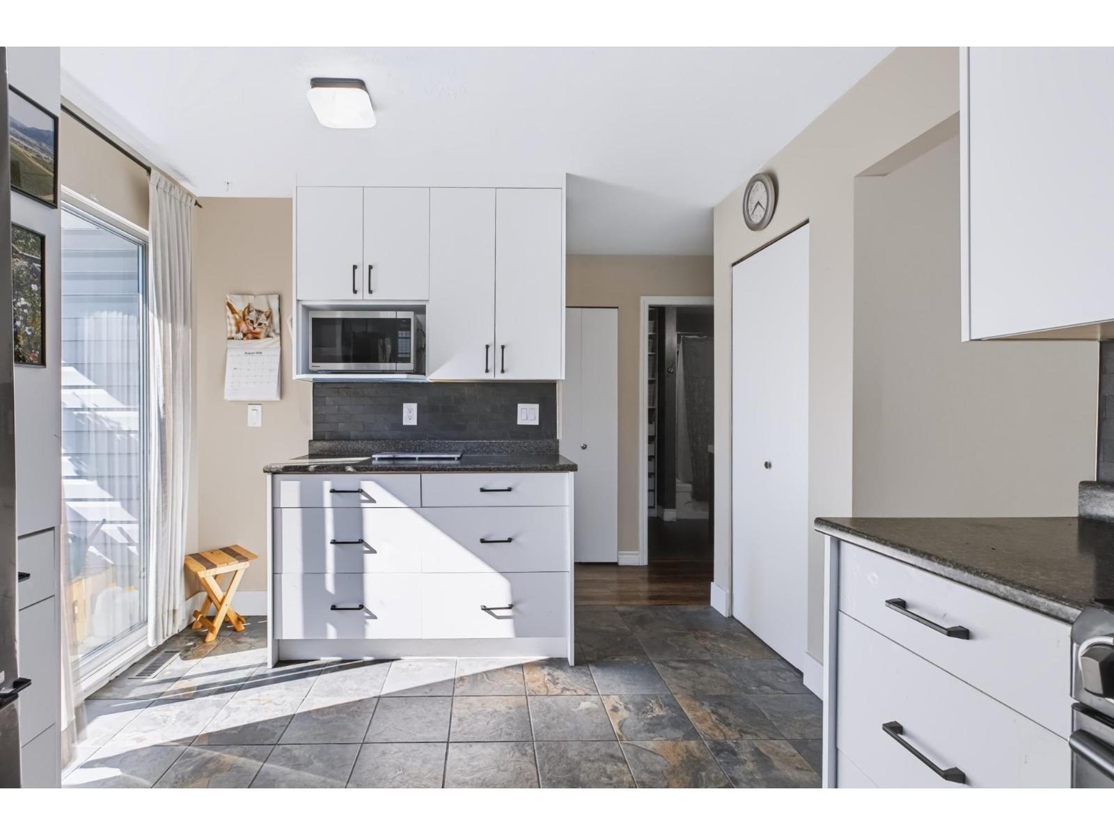 1 13925 70 AVENUE, Surrey