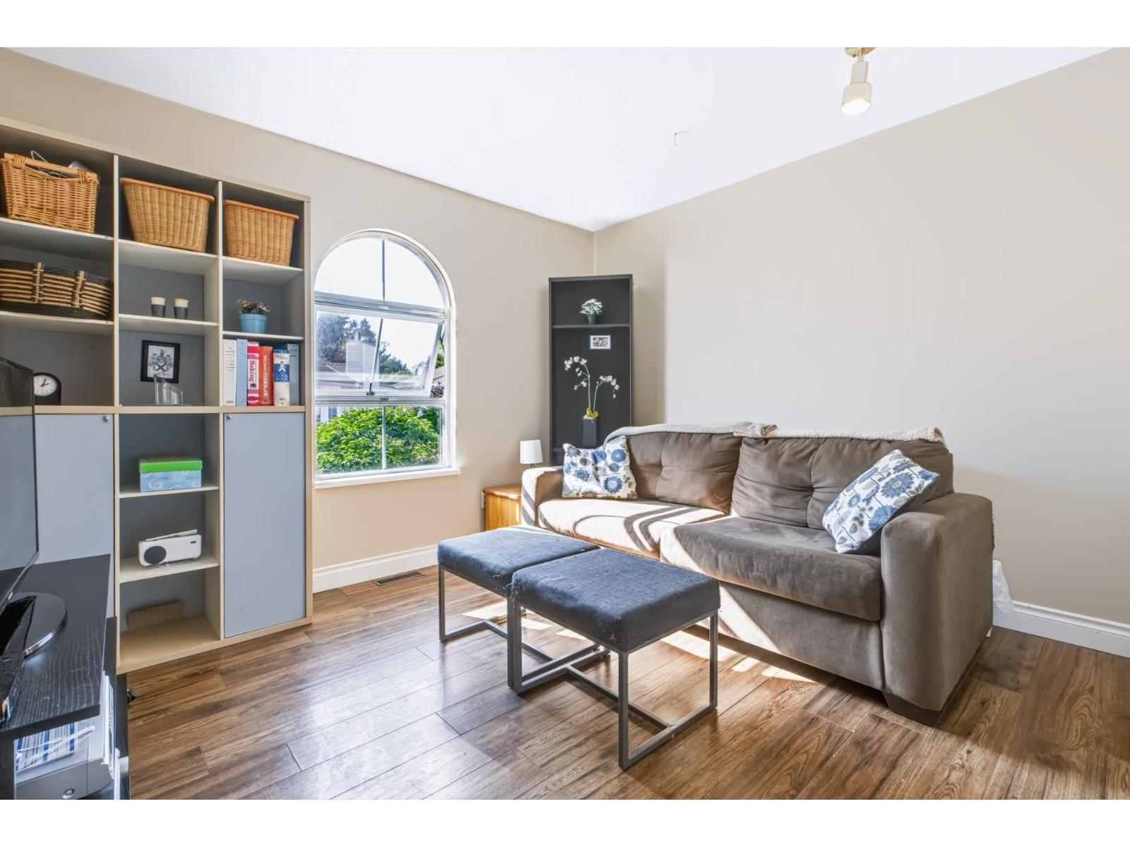 1 13925 70 AVENUE, Surrey
