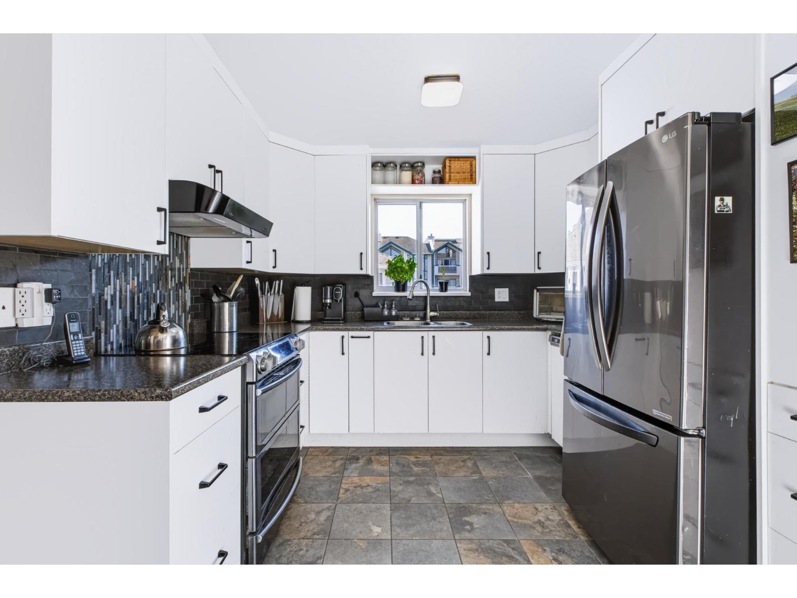 1 13925 70 AVENUE, Surrey