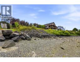 356-360 Main St, Tofino, BC V0R2Z0 Photo 10