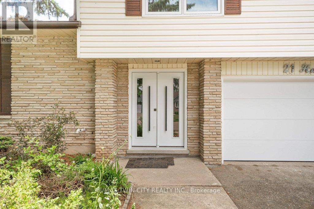 21 HALLIWELL DRIVE — photo 3