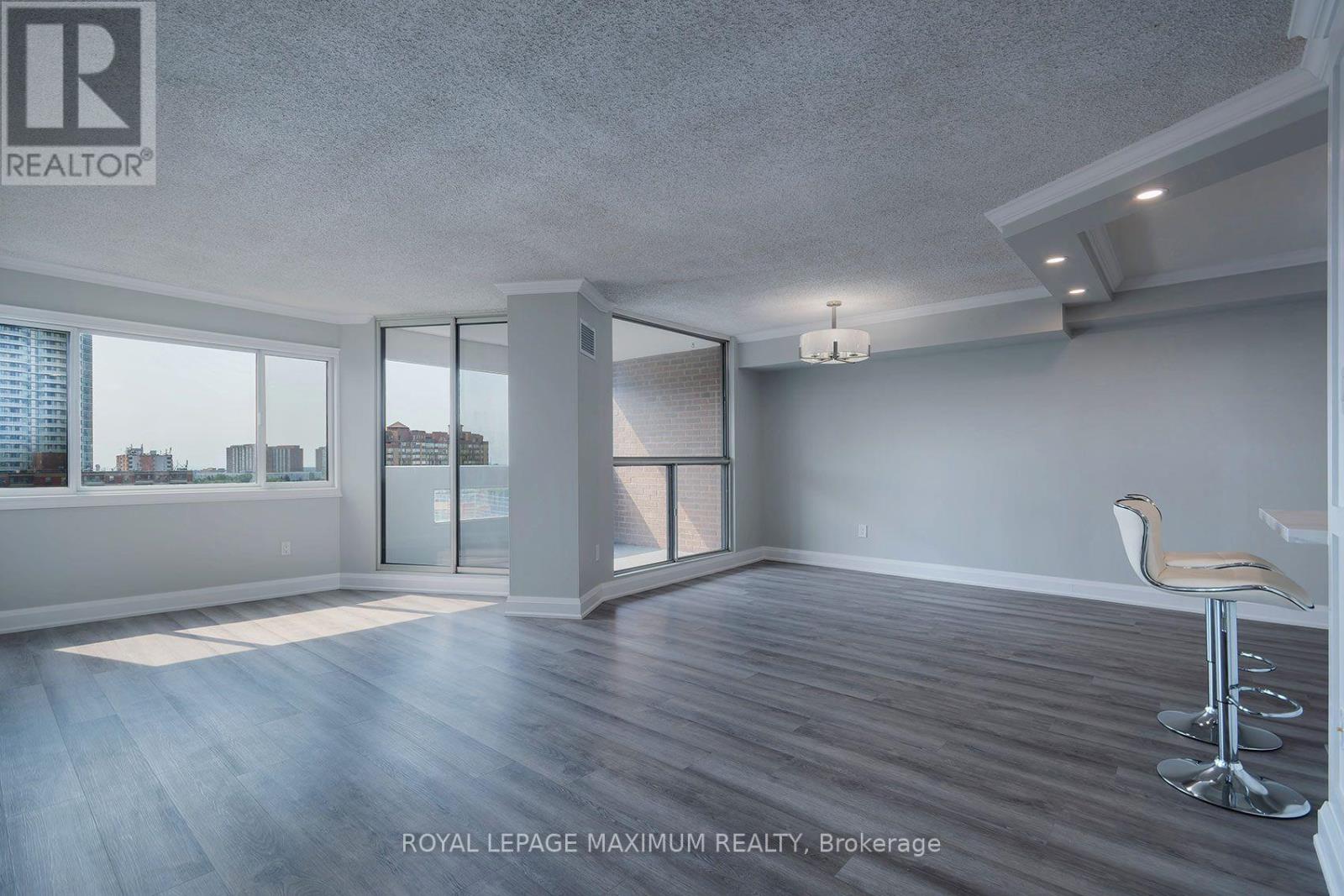 #1205 50 ELM DRIVE E - 2