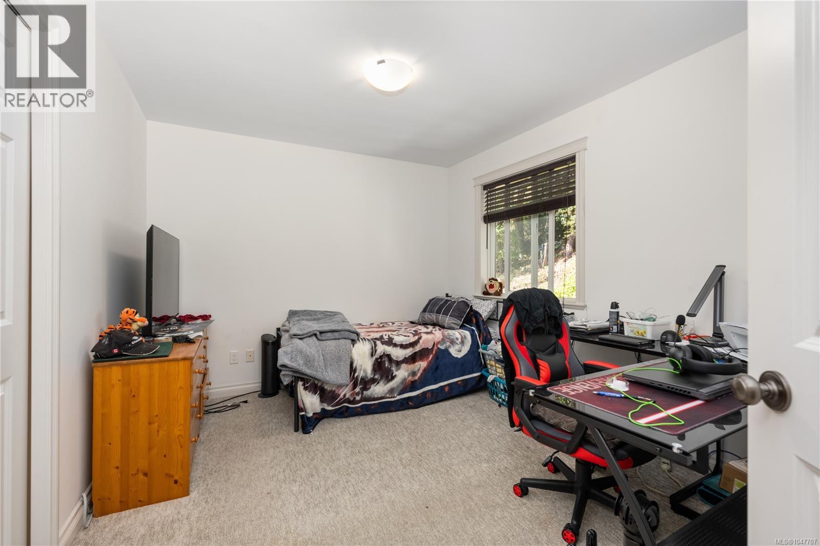 5141 Owlstone Pl, Nanaimo